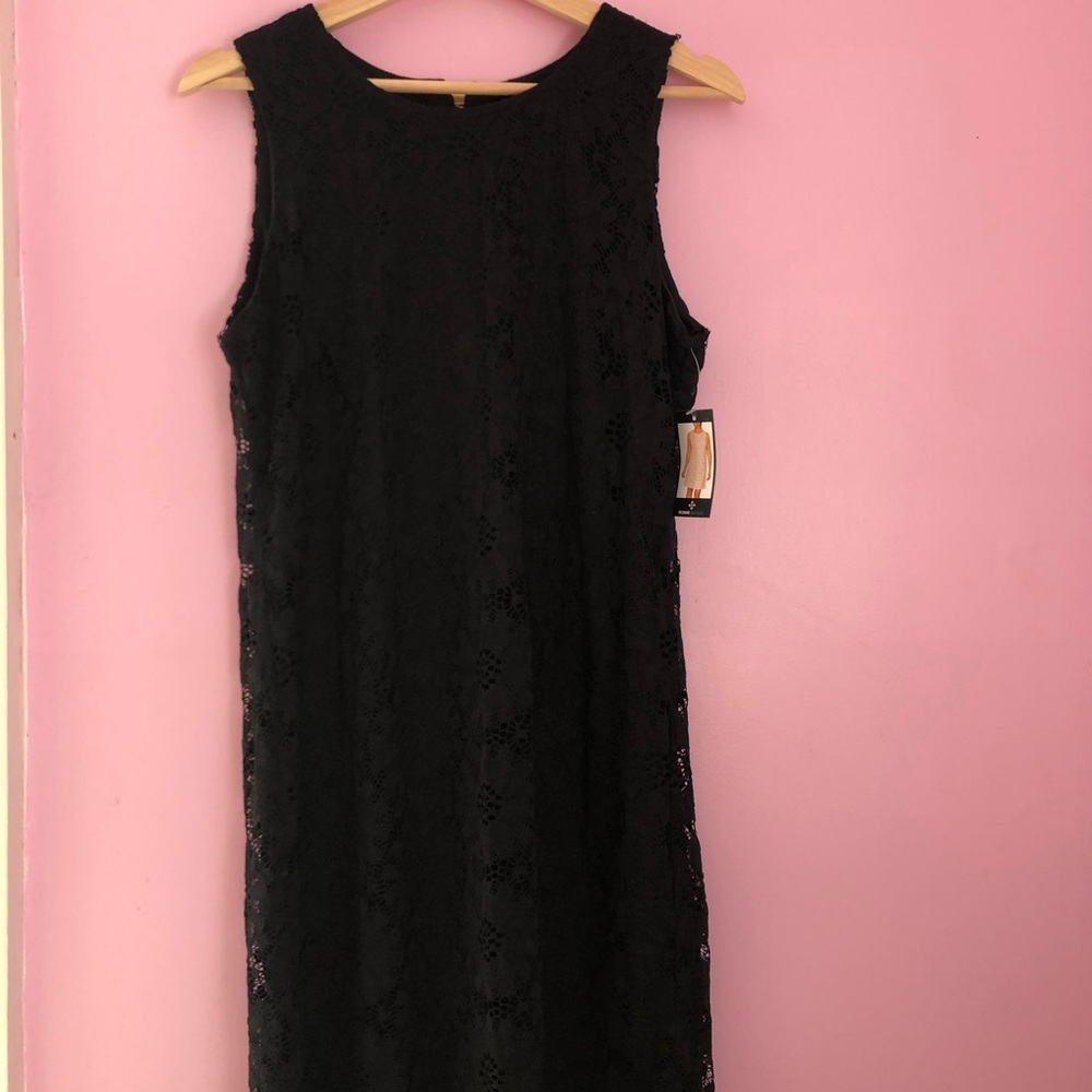 Ronni Nicole black lace dress